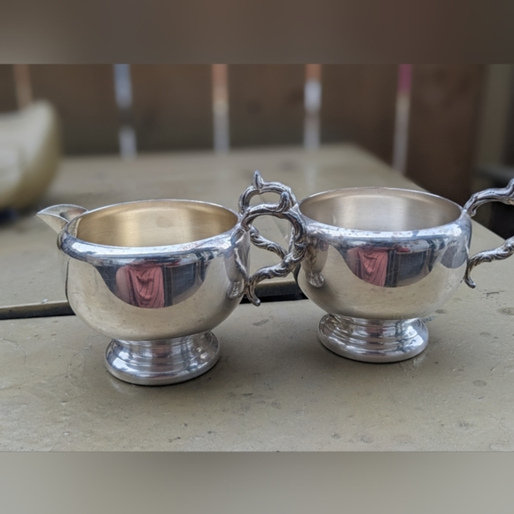Viking Silver Plated Creamer and Sugar Bowl Set Signed